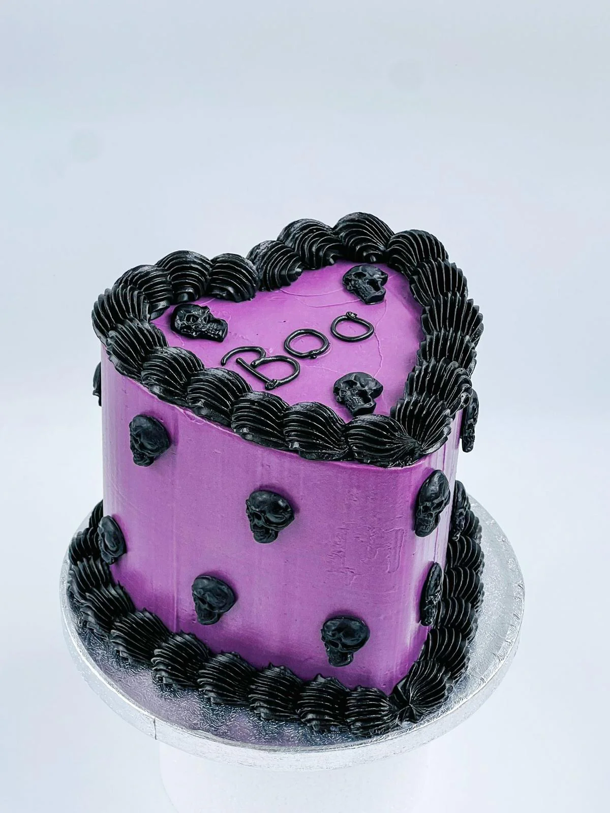 A Bite Is Still A Bite! Heart-shaped Halloween Cake - Image 4