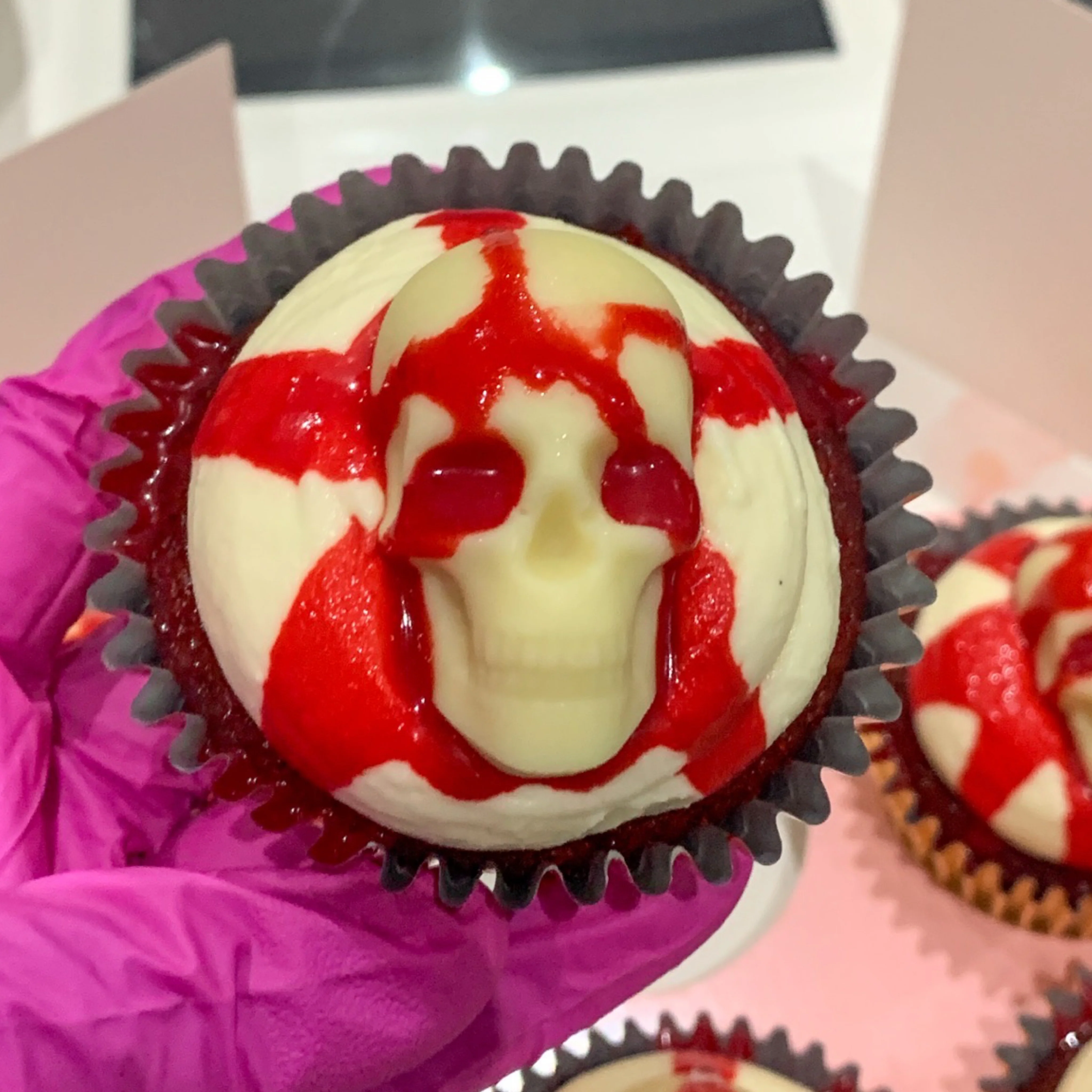 🩸 Bloody Velvet Reaper – Halloween Red Velvet Skull Cupcake (London & UK)