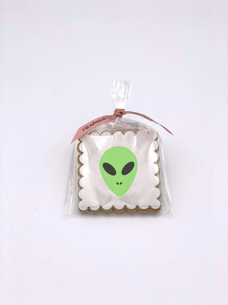The Truth Is Out There! Individually Packaged Alien Cookies