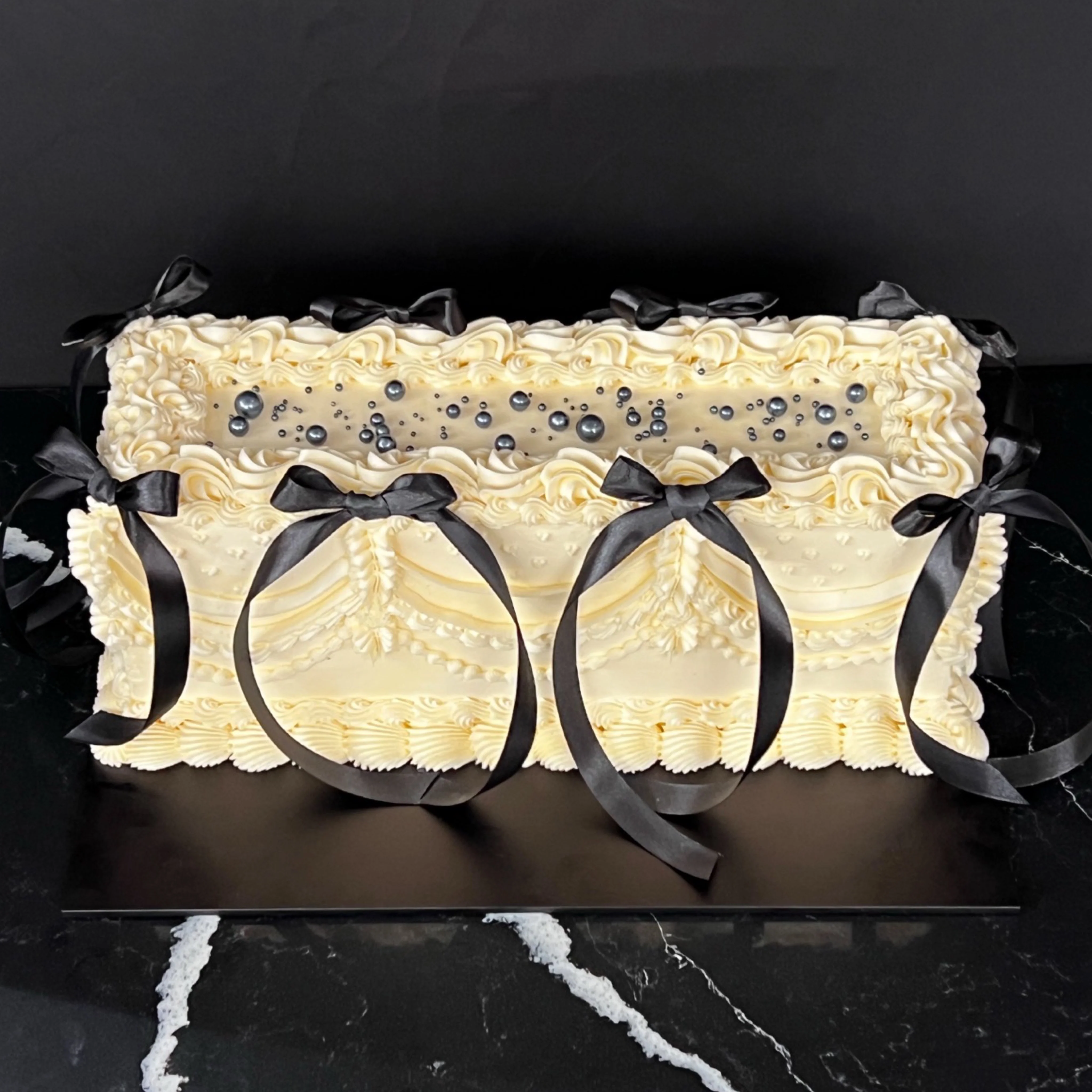 Long Rectangular Vintage Wedding Cake - Image 17