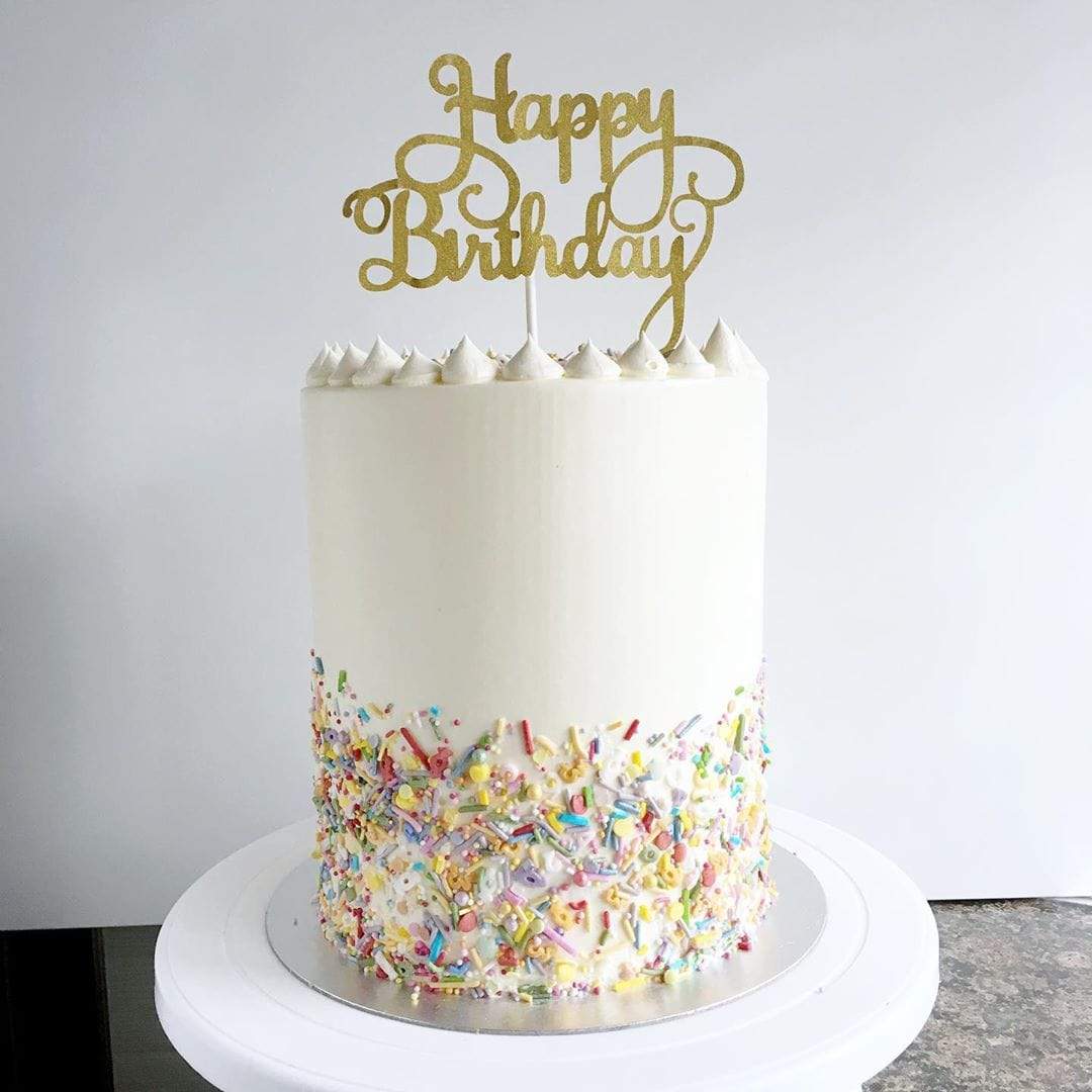 Somewhere Over the Rainbow Cake - Image 4